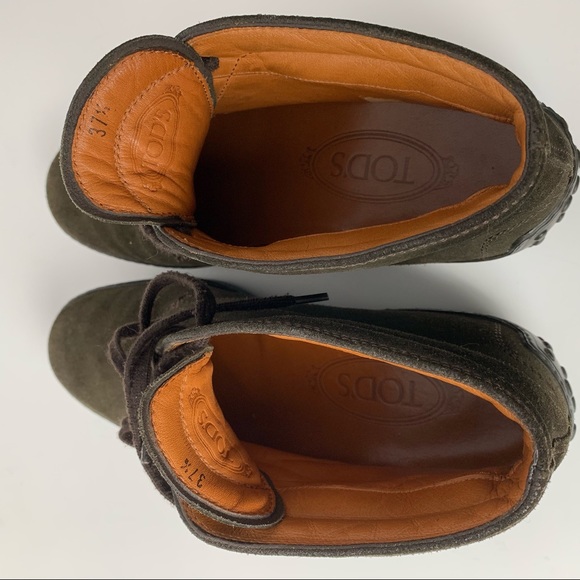 Tod’s brown suede Vibram lace up boots - Picture 6 of 6